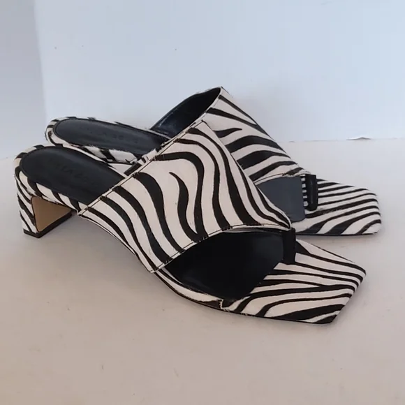 Villa Rouge zibra print calf fur white black square toe sandals - Picture 4 of 12